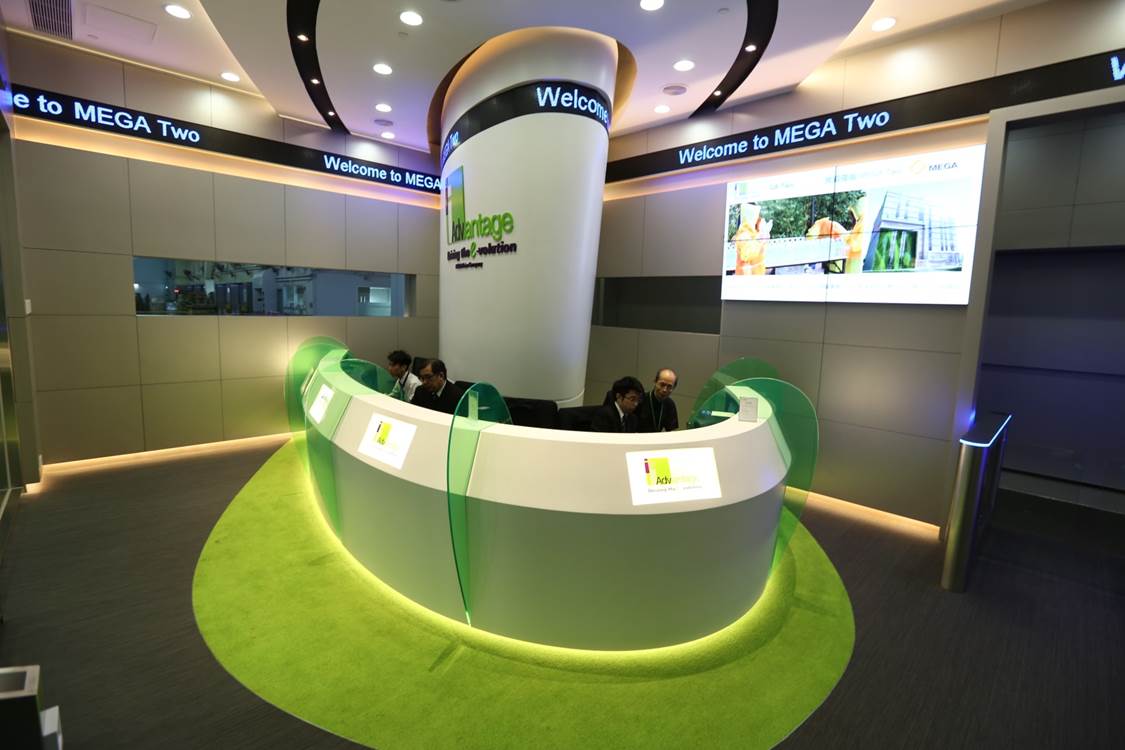 SUNeVision iAdvantage MEGA TWO Hong Kong Data Center Lobby